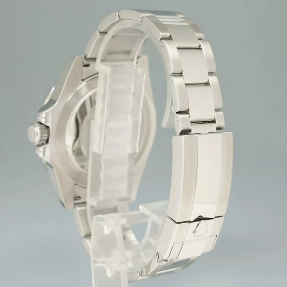 MINT MEN'S ROLEX 40MM ICED SAPPHIRE WATCH - Picture 4 of 7